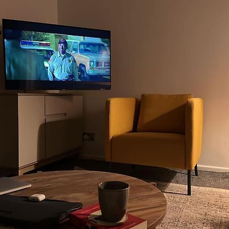 Appartement Revamped Holywood Town Centre House Extérieur photo